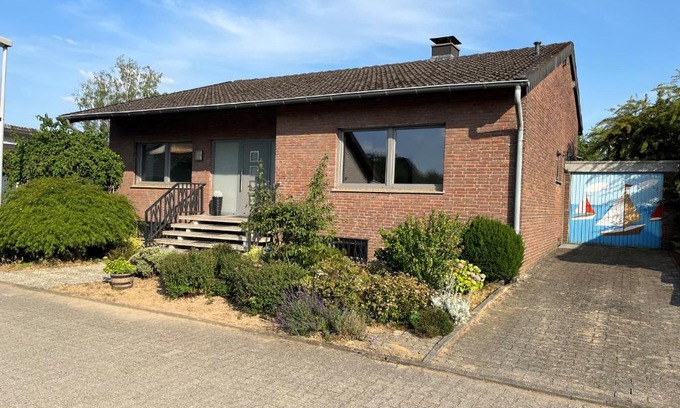 Hueckelhoven House | Family-Friendly Haus Haller 5 with Kitchen & Top Rating