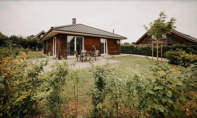 Zarrentin am Schaalsee House | Pet-Friendly Retreat at Haus Hilde Zarrentin am Schaalsee