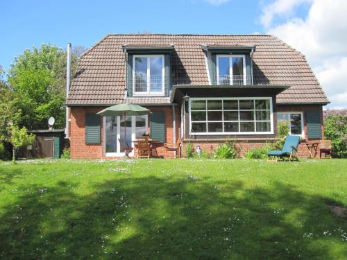 Sierksdorf House | Oceanfront Escape at Haus Horizont - 4 Star, Guest Rated 9/10