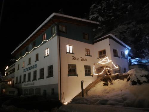 Landeck Apartment | Family-Friendly Haus Hotz Apart Talblick with High Ratings