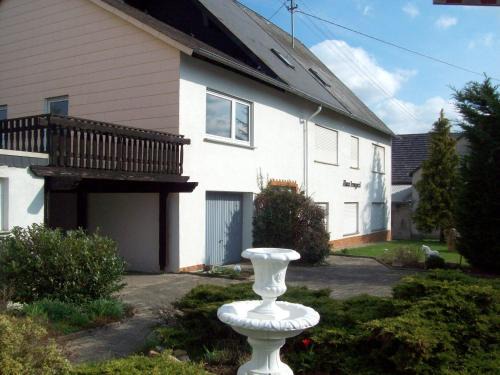 Schlierschied House | Top-Rated Haus Irmgard: Pet-Friendly Stay with Pool