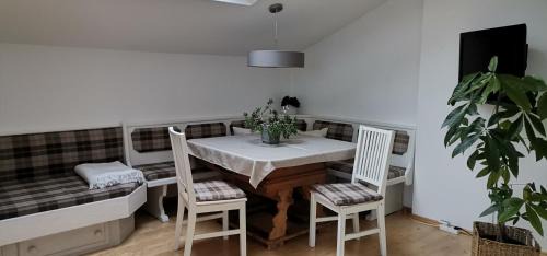 Dorfgastein Apartment | Discover Family-Friendly Comfort at Haus Jastrinsky