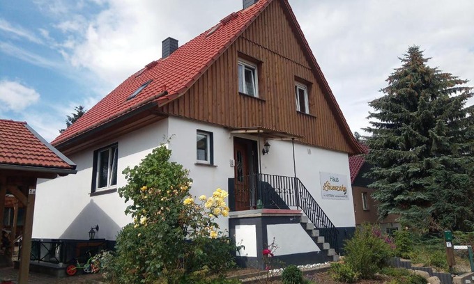 Huttenrode House | Relax at Haus Löwenzahn with Oceanfront Views & Spa