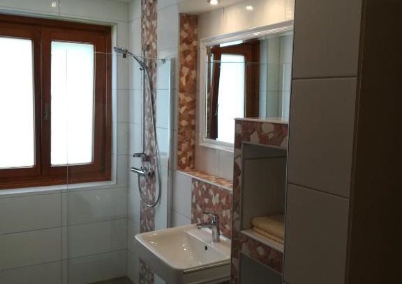 Thorl Apartment | Family-Friendly Stay at Haus Lydia with 9.3/10 Rating