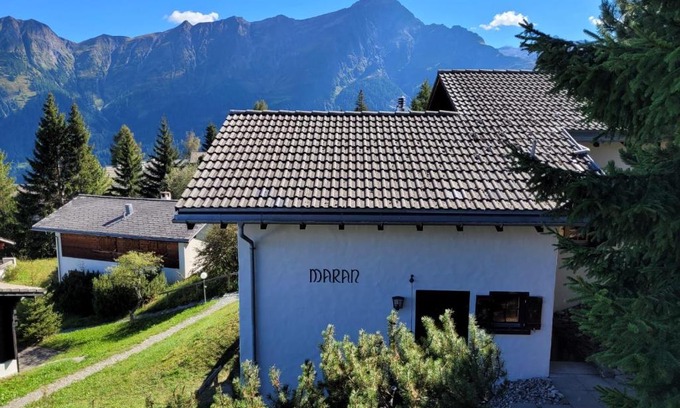 Oberurmein House | Haus Maran: Family-Friendly Stay with Breakfast Included