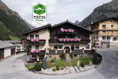 Plangeross Bed & Breakfast | Inviting Haus Margret: Perfect for Families with Kids
