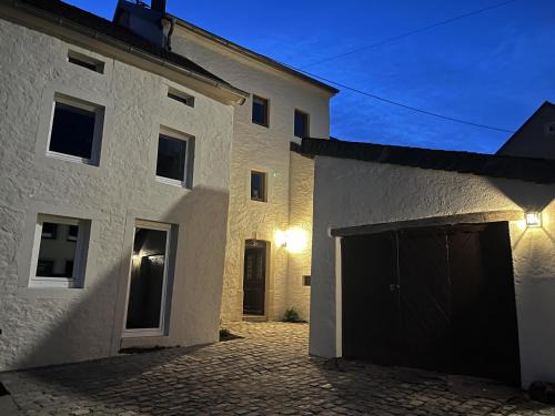 Rittersdorf House | Family-Friendly Getaway at Haus Messern - Rated 9/10!