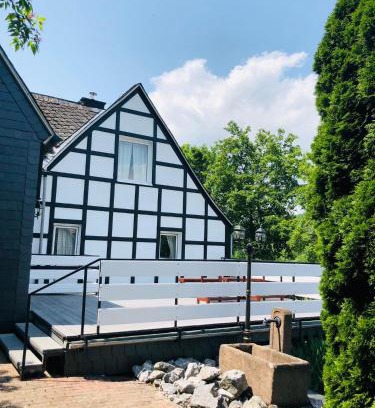 Oberkirchen Apartment | Discover Haus Oberkirchen: Family-Friendly Stay with Breakfast