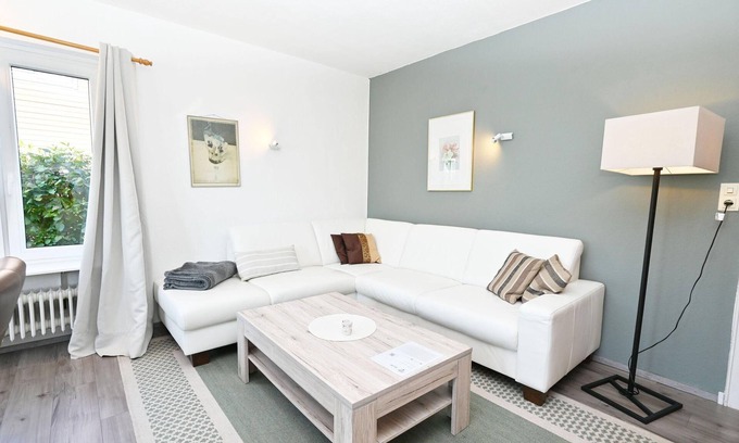 Behrensdorf Apartment | Haus Osbahr Ferienwohnung Waldtraud