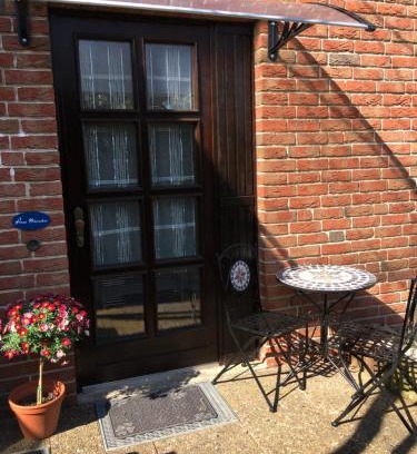 Rettmer Apartment | Kid-Friendly Retreat at Haus Osterwiese - Rated 9/10