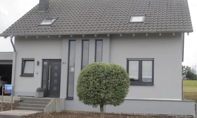 Hirzweiler Apartment | Welcoming Haus Perkow: Family-Friendly & Accessible Retreat