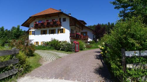 Renon Apartment | Oceanfront Haus Pichler Apartment with 9.5/10 Guest Rating