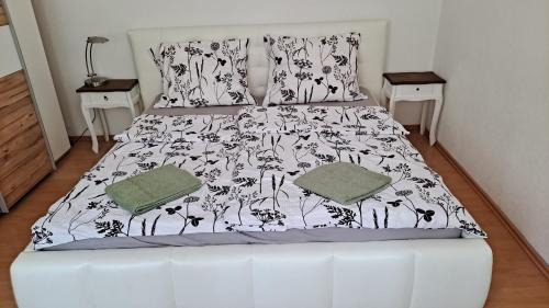 Morbisch am See Apartment | Discover Haus Piroschka: Family-Friendly Getaway Awaits