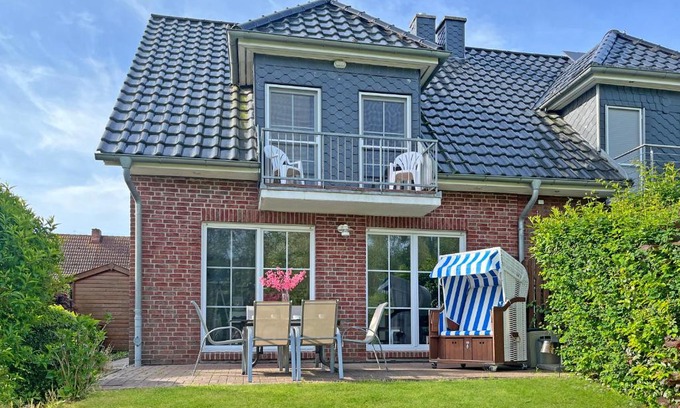 Kaltenhof House | Relax at Haus Sansibar: Oceanfront Retreat with Sauna