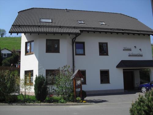 Olsberg Apartment | Guest Rated Haus Schnurbus with Pet Friendly Amenities