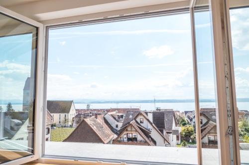 Hagnau Apartment | Family-Friendly Retreat at Haus Schwörer - Rated 8.5/10