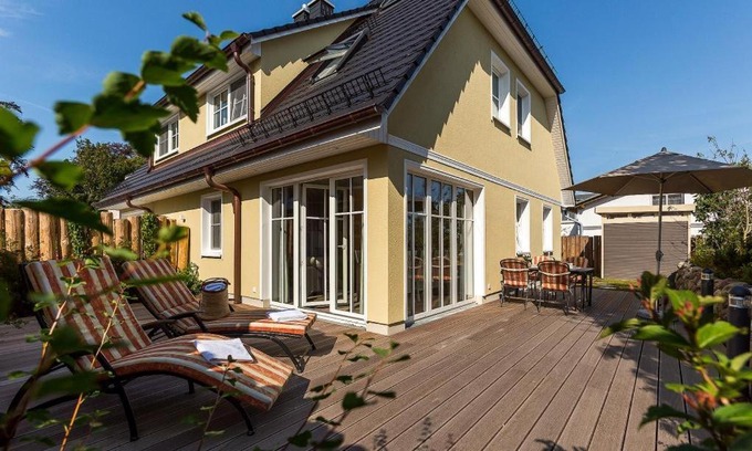 Althagen House | Family-Friendly Getaway at Haus Seeschwalbe - 4 Stars