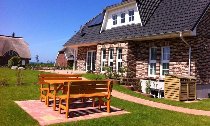 Dranske Apartment | Discover Haus Strandlaeufer: 4-Star Family-Friendly Retreat