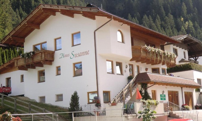 Volderau Apartment | Family-Friendly Apartments in Neustift im Stubaital, Austria