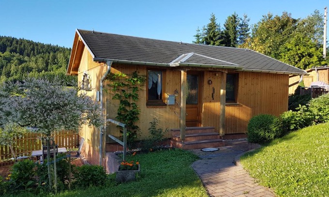 Stutzengrun House | Family-Friendly Getaway at Haus Talsperreneck, Rated 9/10