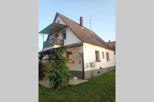 Kleinostheim Apartment | Pet-Friendly Retreat at Haus Theresia for Family Getaways