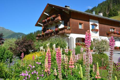 Unterrotte Bed & Breakfast | Experience Pure Relaxation at Haus Toriten with Ocean Views