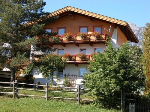 Pertisau Apartment | Ocean View Retreat at Haus Waldfriede - Rated 9/10