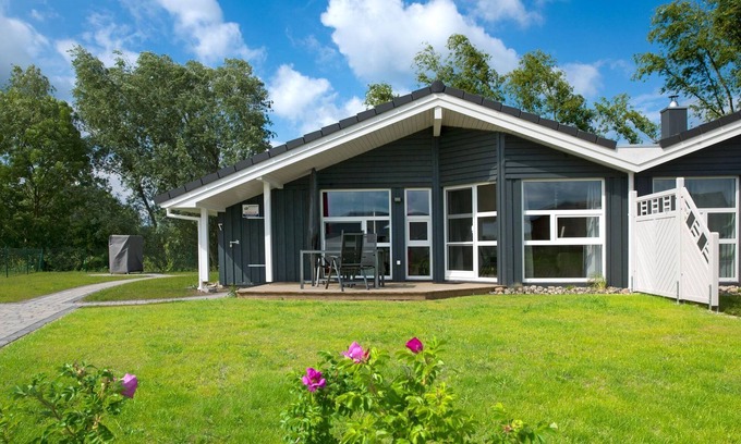 Insel Poel House | Haus Wattläufer - Tranquil Retreat by the Salzhaff Shore