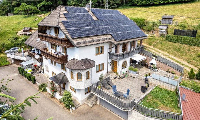 Biederbach Apartment | Family-Friendly Retreat at Haus Weber - Rated 9/10 by Guests