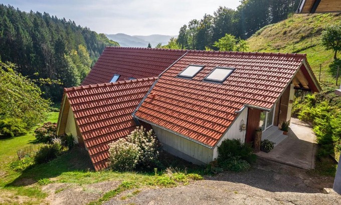 Brandmatt House | Family-Friendly Comfort at Haus Wiesenruhe - Rated 9.8