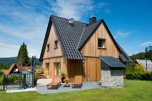 Wolfshagen House | Explore Haus Wulveshagen: 4-Star Pet-Friendly Retreat