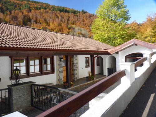 Brandenberg-Fahl Apartment | Family-Friendly Stay at Haus zur Eule - Rated 9.3/10