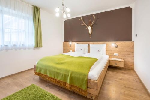 Valle San Silvestro Apartment | Pet-Friendly Haven at Haus zur Vogelweide - Rated 9.5/10
