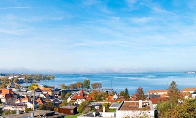 Bregenz House | Haus4Zimmer: Scenic Retreat by Lake Constance with Garage