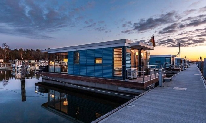 Peenemuende Apartment | Cozy Houseboat for 4 with Ocean View in Peenemünde