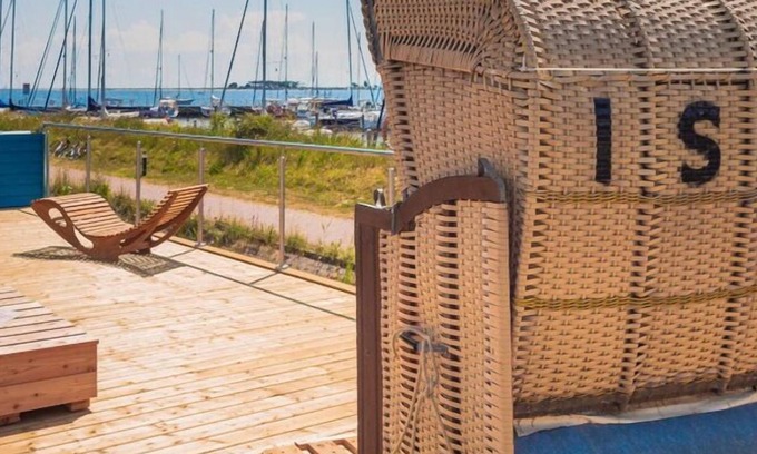 Grossenbrode Apartment | Relaxing Hausboot for 5 with Ocean View in Großenbrode