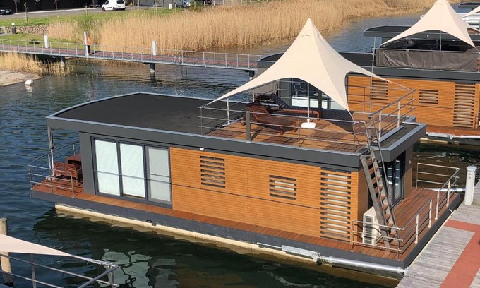 Bitterfeld Boat Rental | Experience Relaxation at Hausboot Harmonie with Ocean Views