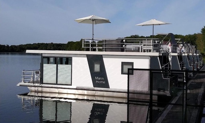 Leuken Boat Rental | Discover Hausboot Leukermeer Well: Pet-Friendly Retreat
