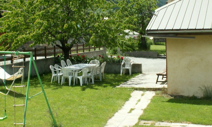 Villar-Saint-Pancrace Ski Chalet | Family-Friendly Chalet in Briançon with 6 Bathrooms