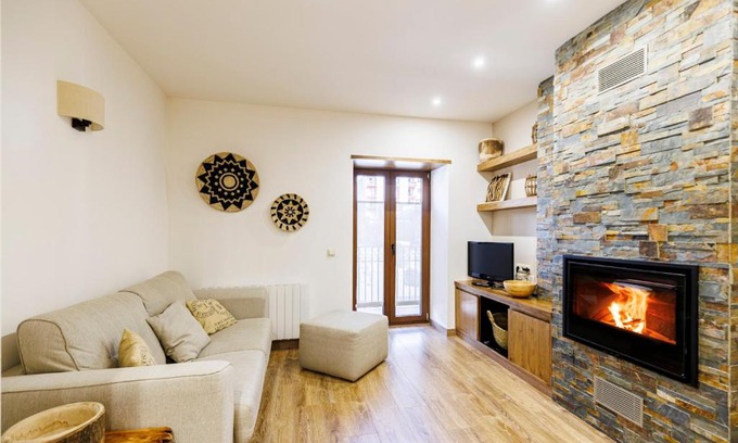 Puigcerda Apartment | Experience El Racó de Puigcerdà: Pet & Child Friendly Stay