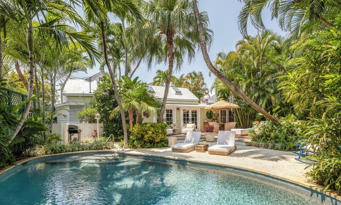 Key West Historic District Cottage | Explore Havana Lane: A Unique Conch Cottage Retreat