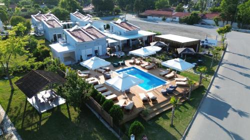 Leptokaria House | Relax at Havana Villas: Pet-Friendly Oceanfront Retreat