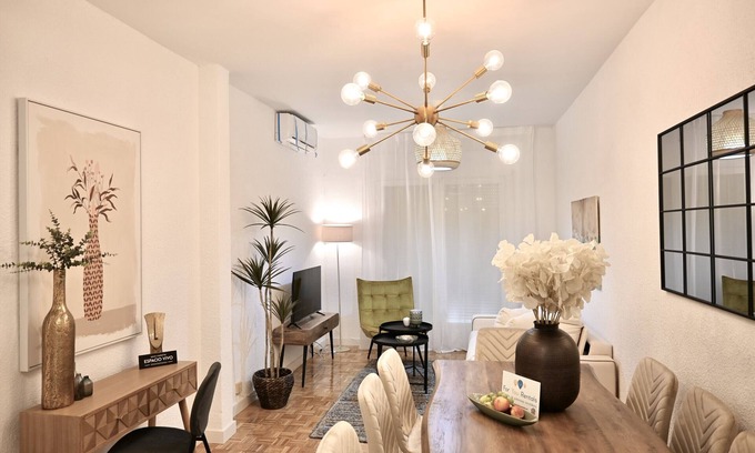 Prosperidad Apartment | Discover Comfort at Calle Antonio Zapata with Unique Amenities