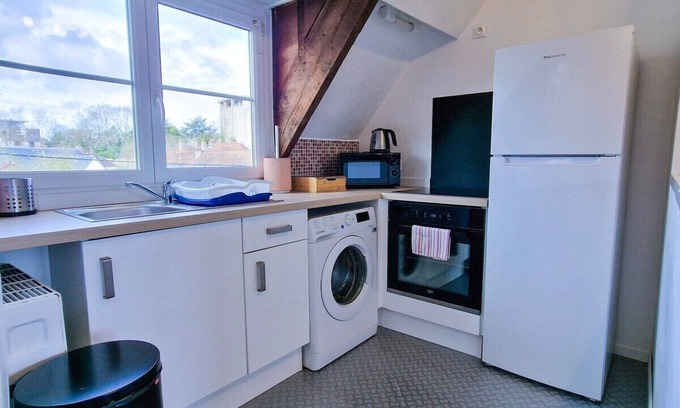 Saint-Julien Apartment | Peaceful Retreat with Ocean Views in the Heights of Caen