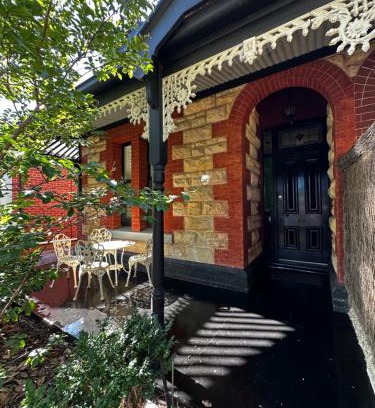 Unley House | Ideal Haven in Unley: Historic Charm Awaits You