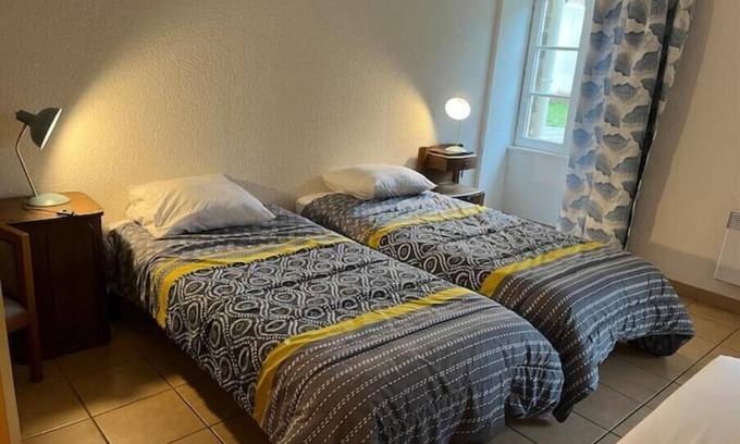 Saint-Clement-sur-Guye House | Relaxing Haven in Bourgogne with Family-Friendly Amenities