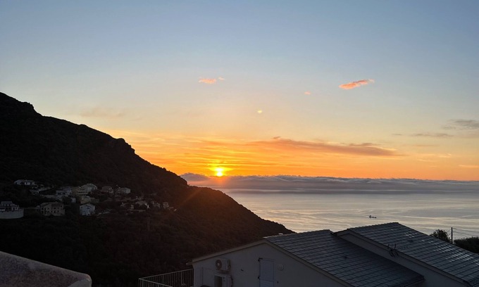 Ville-di-Pietrabugno Apartment | Tranquil Havre de Paix with Sea and Mountain Views