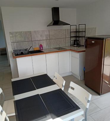 La Celle-sous-Gouzon House | Havre de paix moderne aux portes du centre ville