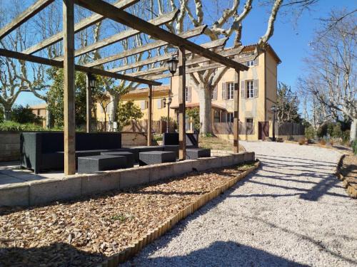 Grand Sud Apartment | Peaceful Haven in a Charming Aixoise Bastide T3