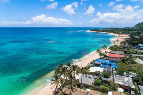 Pupukea House | Oceanfront Beach House Paradise: Family Fun Awaits!